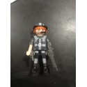 PLAYMOBIL FIGURA POLICIA SWAT CON PISTOLA Y RIFLE - 26/12/19