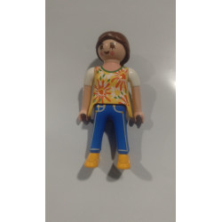 PLAYMOBIL MUJER CITY CON COLETA Y CAMISETA - 25/6/21