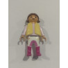 PLAYMOBIL NIÑA CON CHALECO - 14/10/21