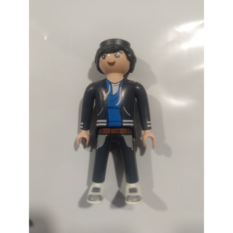 PLAYMOBIL CHICA MODERNA CAMISETA AZUL Y BOTAS - 17/11/21