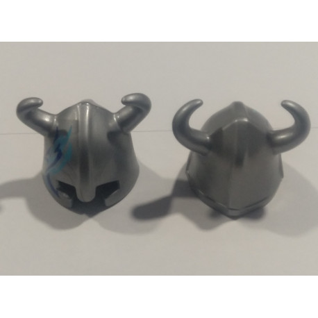 PLAYMOBIL PAREJA CASCO PLATA CUERNOS MEDIEVAL - 27/5/21