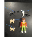 PLAYMOBIL FIGURA MUJER CON SUS PERROS  - 23/11/21
