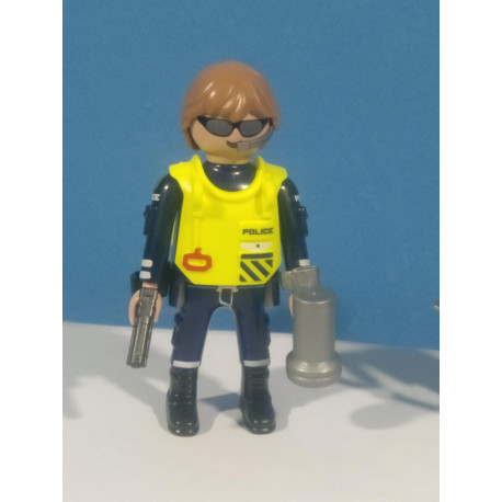 PLAYMOBIL FIGURA POLICIA CON PISTOLA Y LINTERNA  - 7/4/21