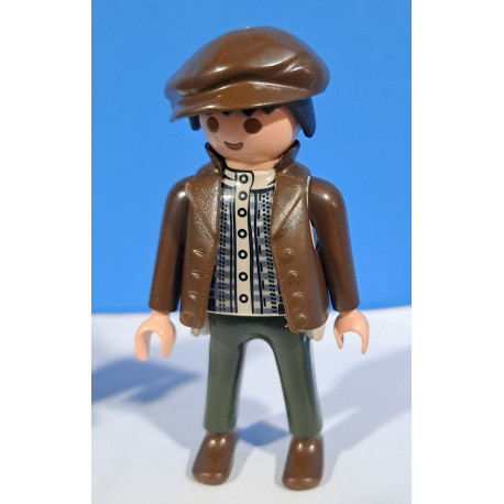 PLAYMOBIL FIGURA CAMIONERO VICTORIANO CON GORRA - 27/7/21