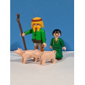 PLAYMOBIL ALDEANO  CON HIJO Y CERDITOS , BELEN - 18/8/22
