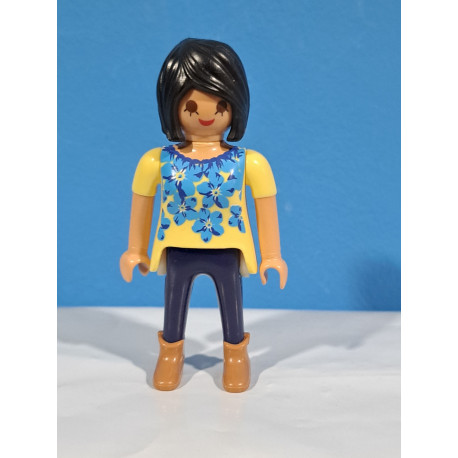 PLAYMOBIL MUJER MORENA CAMISETA AMARILLA - 30/8/22