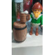 PLAYMOBIL ALDEANO CON BARRIL DE CERVEZA , BELEN  - 17/5/22