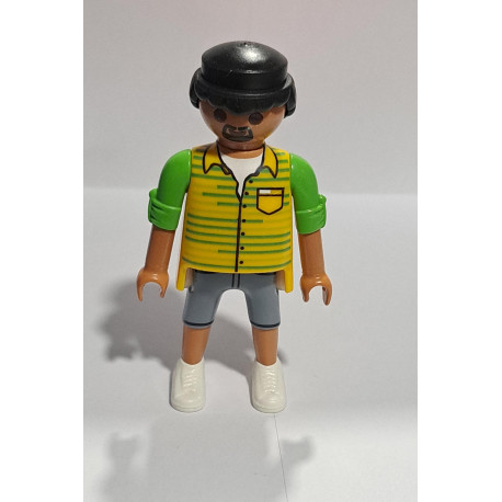 PLAYMOBIL HOMBRE CITY CON PANTALON CORTO - 21/8/23