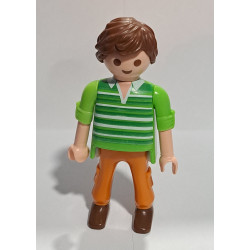 PLAYMOBIL FIGURA HOMBRE CITY CON CAMISETA VERDE - 21/8/23