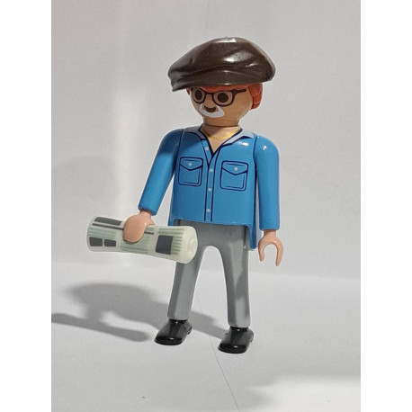 PLAYMOBIL FIGURA ABUELO CON PERIODICO Y GORRA  - 28/9/23