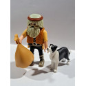 PLAYMOBIL ALDEANO CON SU PERRO Y SACO DE ALIMENTOS , BELEN  - 30/9/15