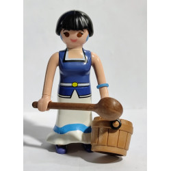 PLAYMOBIL ALDEANA CON CUBO - 2/7/24