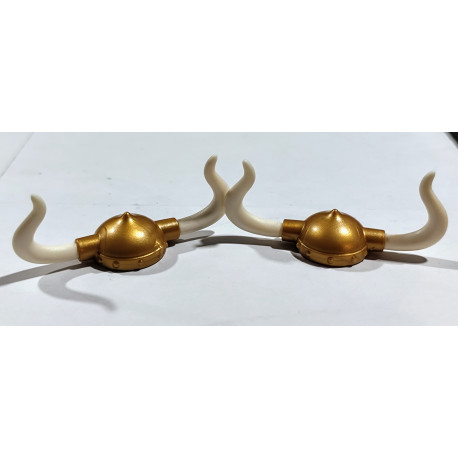 PLAYMOBIL 2X CASCO CON CUERNOS - 28/1/20