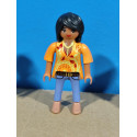 PLAYMOBIL FIGURA CHICA MORENA CAMISETA MODERNA - 16/3/22