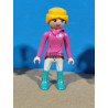 PLAYMOBIL FIGURA CHICA DELGADA ROSA CON GAFAS - 16/3/22