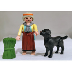 PLAYMOBIL  ALDEANA , AGRICULTORA CON PERRO  , BELEN - 27/6/25