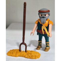 PLAYMOBIL ALDEANO , AGRICULTOR , BELEN - 9/11/15