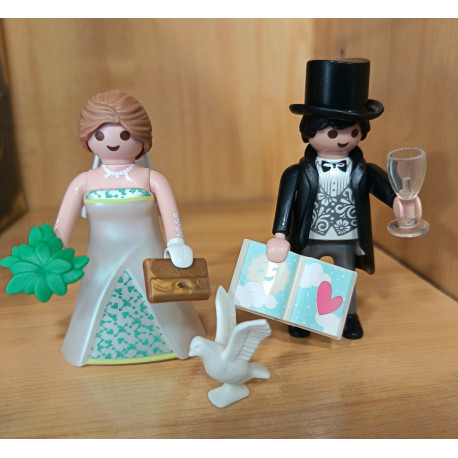 PLAYMOBIL PAREJA DE NOVIOS CON COMPLEMENTOS - 18/11/25