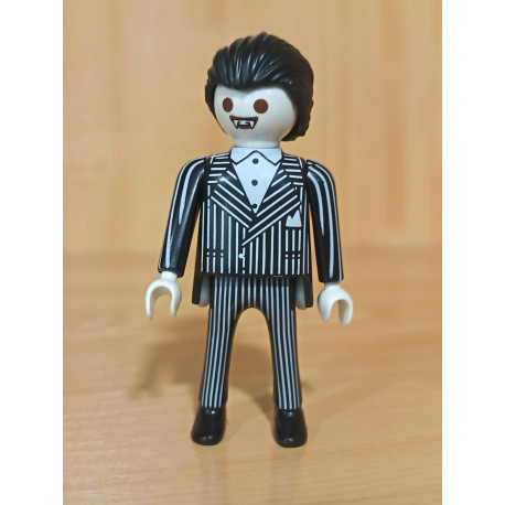 PLAYMOBIL HALLOWEEN , VAMPIRO TRAJE DE RAYAS - 10/2/23