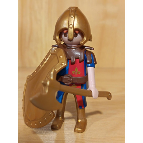 PLAYMOBIL GUERRERO MEDIEVAL CON GRAN ESCUDO Y HACHA - 9/9/26