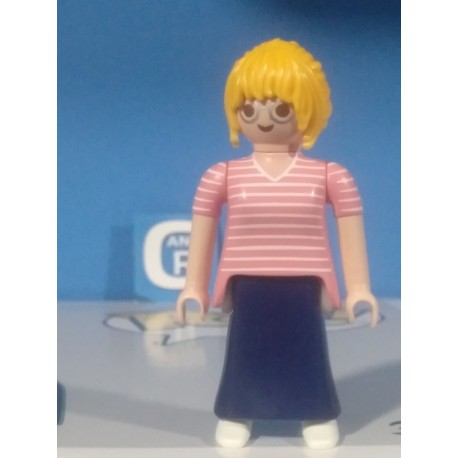 PLAYMOBIL FIGURA MUJER CITY CON FALDA Y GAFAS - 6/11/20
