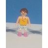 PLAYMOBIL NIÑA CON COLETA Y PANTALON CORTO  - 11/3/21