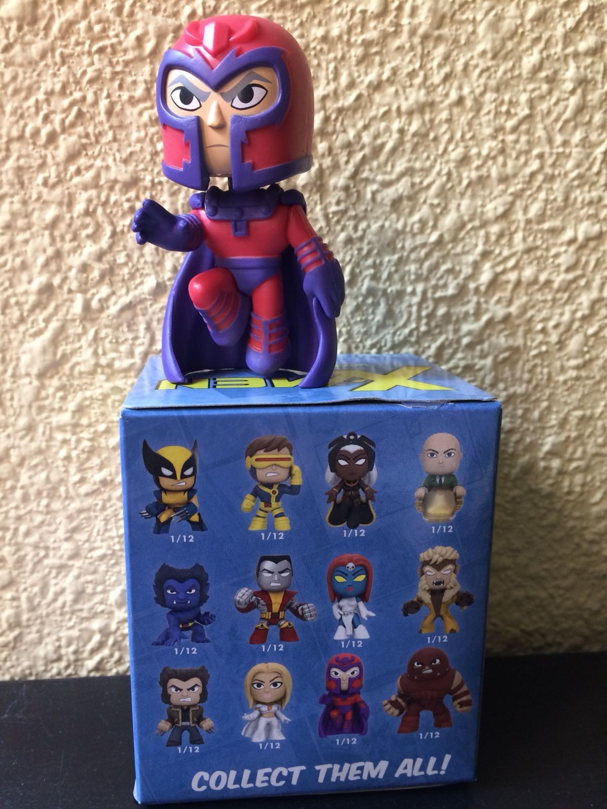 MYSTERY MINI X-MEN . MAGNETO