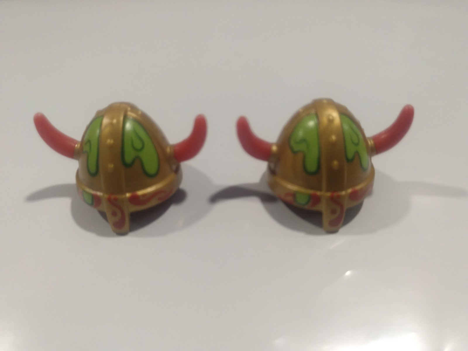 PLAYMOBIL PAREJA CASCO VIKINGO MUERTOS , ZOMBIES - 17/11/21