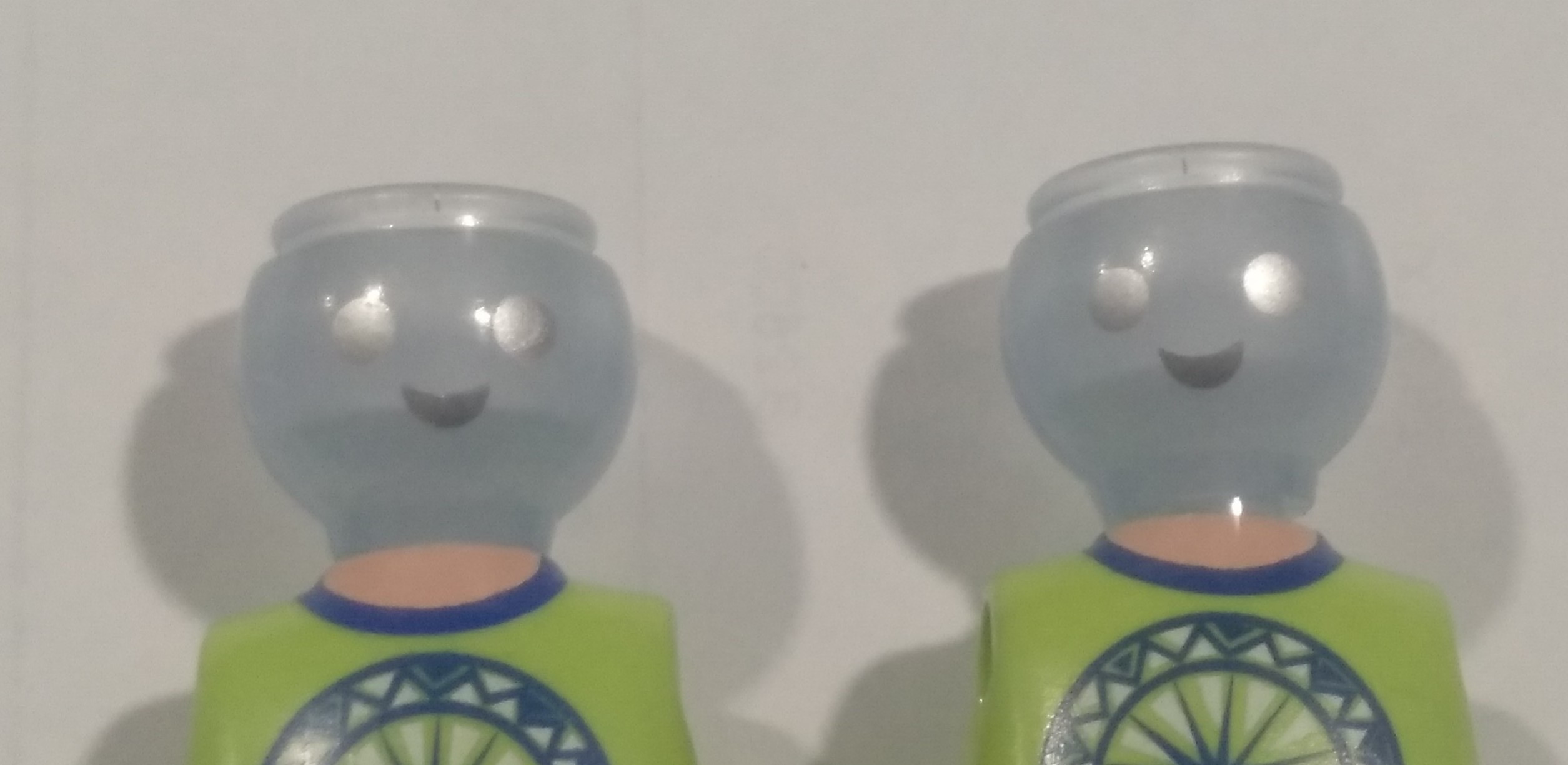 PLAYMOBIL PAREJA CABEZA COLOR AGUA - PIEZAS 20/3/22 ( SOLO LAS CABEZAS )