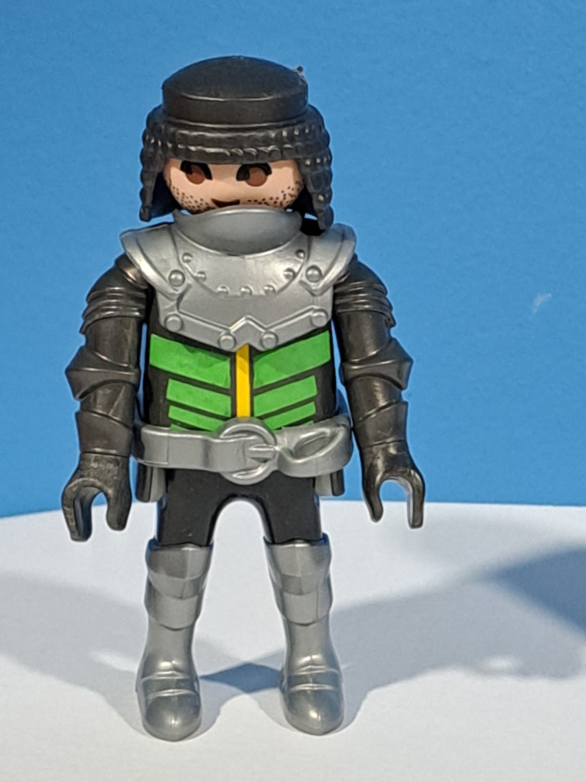 PLAYMOBIL FIGURA GUERRERO MEDIEVAL - 8/12/22